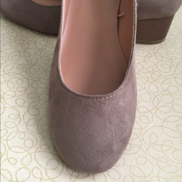 Time and Tru Women's Block Heel Shoe - Picture 4 of 8